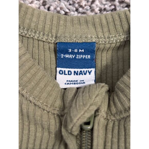 ❤️Old Navy Ribbed Unisex Sleepers3-6M - Picture 3 of 4